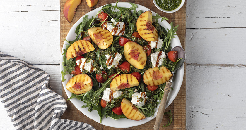Grilled peach salad with anthotyro cheese | Akis Petretzikis