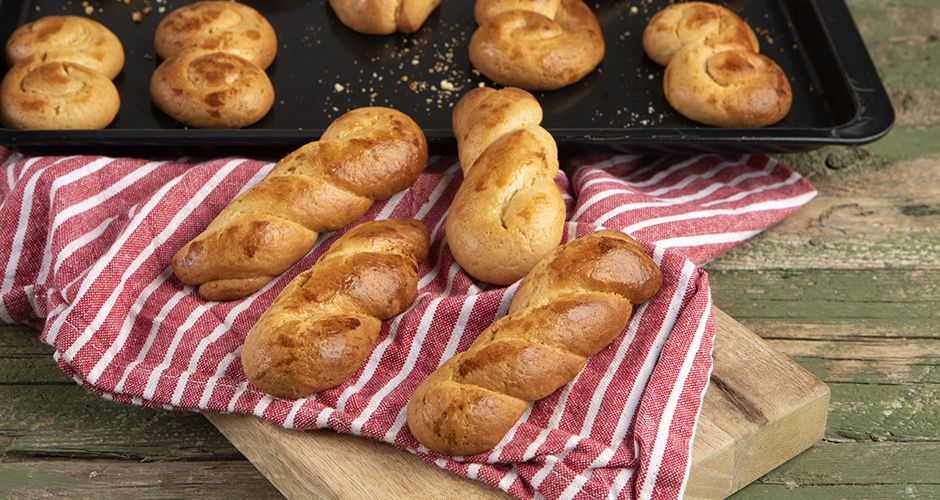 Greek Easter cookies | Akis Petretzikis