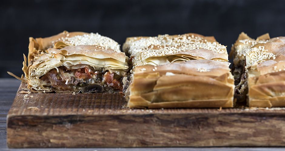 Μανιταρόπιτα Άκης Πετρετζίκης