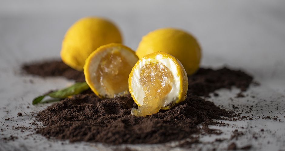 Lemon shaped dessert Akis Petretzikis