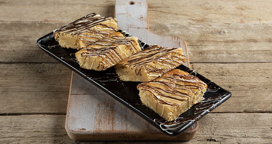 Blondies | Akis Petretzikis